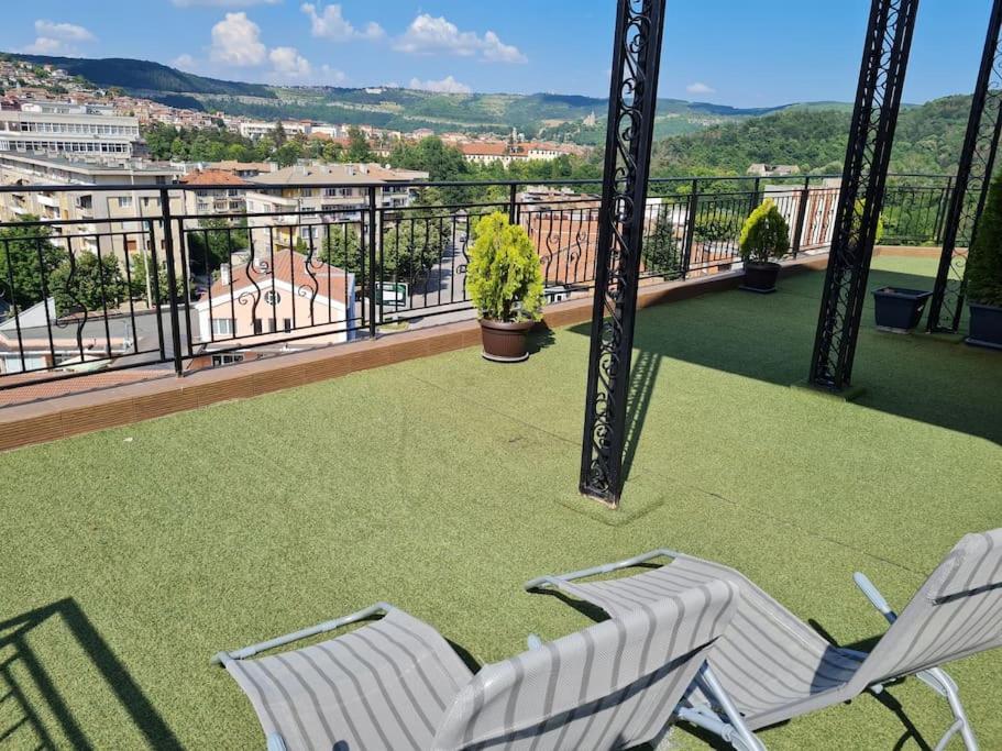 Unique Studio- Great Balcony And View! Parking Possibility! Veliko Tarnovo Exterior photo